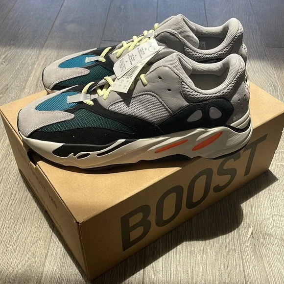 adidas Yeezy Boost 700 Wave Runner. Size 13.
